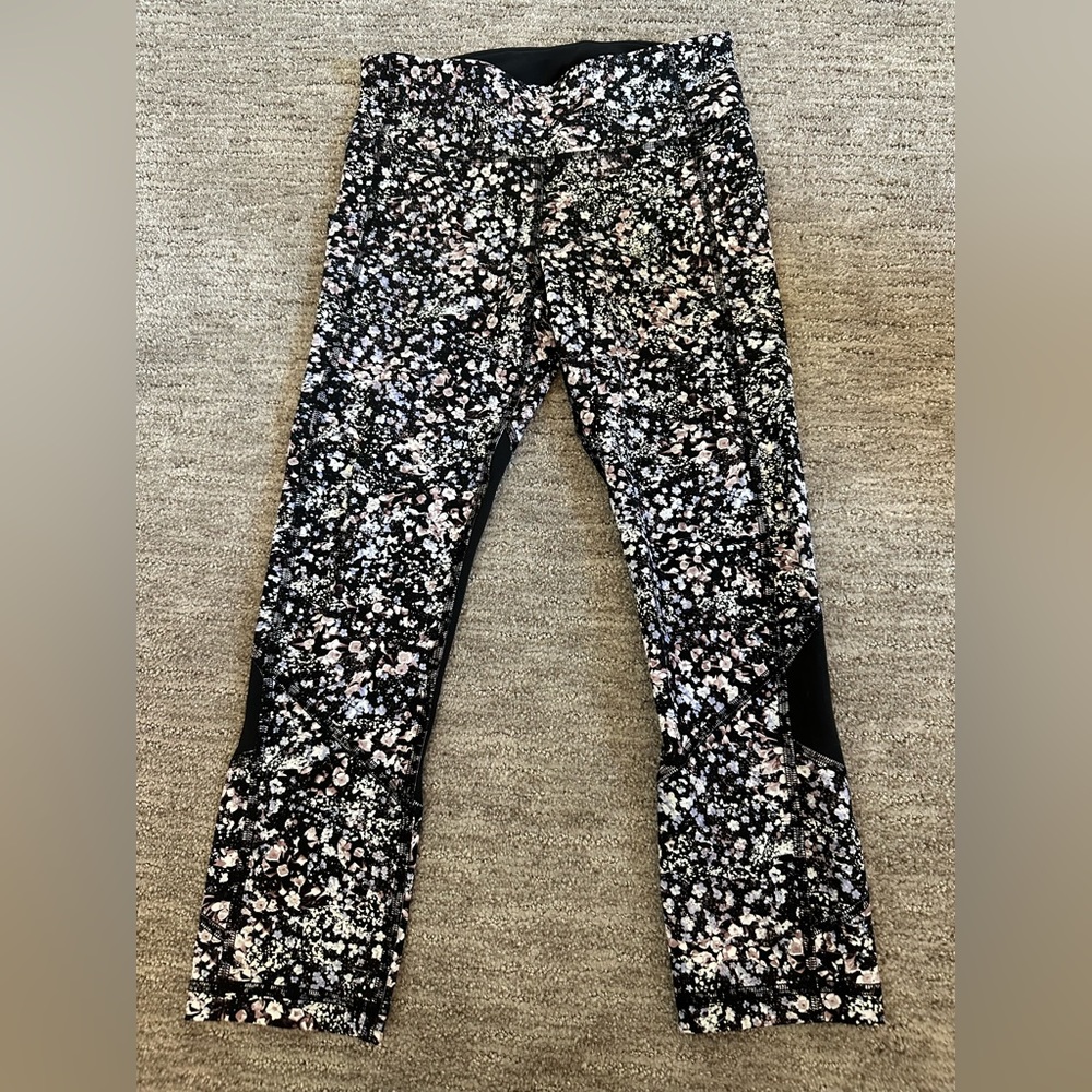 Lululemon Pace Rival Cropped 21” Mesh Floral Spritz 4 SOLD OUT STYLE & COLOR